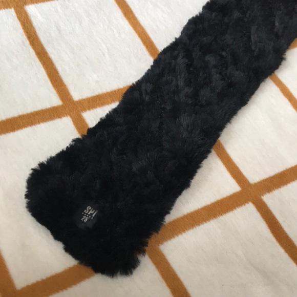 SPI 25 rabbit fur scarf - Picture 3 of 3